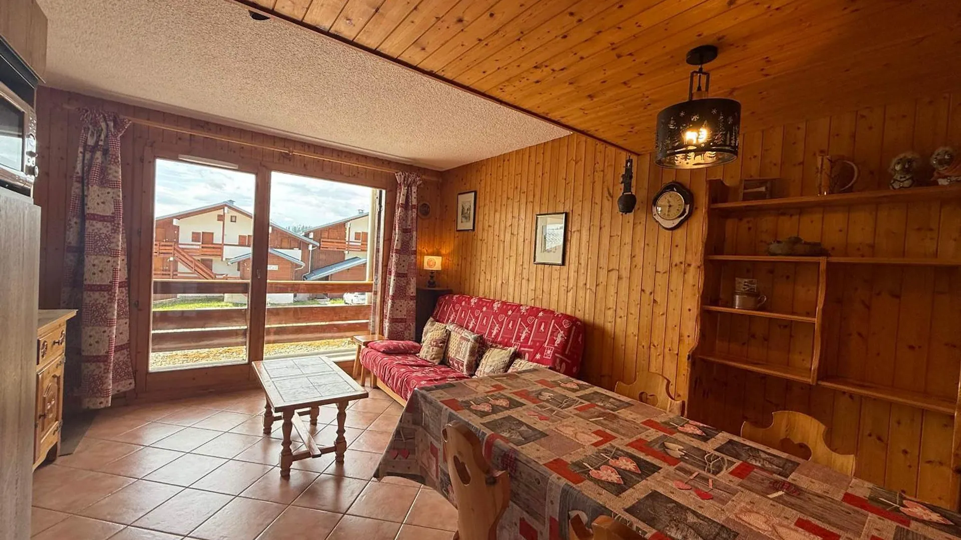 Апартаменты Les Saisies : Apt Montagnard 2P Cabine, 33M², 6 Pers, Animaux Toleres, Tv, Lave-Linge - Fr-1-293-293 Отлюс Франция