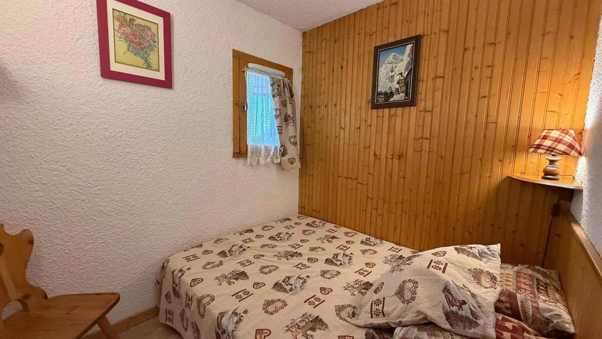 Апартаменты Les Saisies : Apt Montagnard 2P Cabine, 33M², 6 Pers, Animaux Toleres, Tv, Lave-Linge - Fr-1-293-293 Отлюс